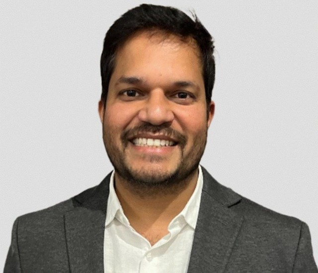 Mr Karthik Mani